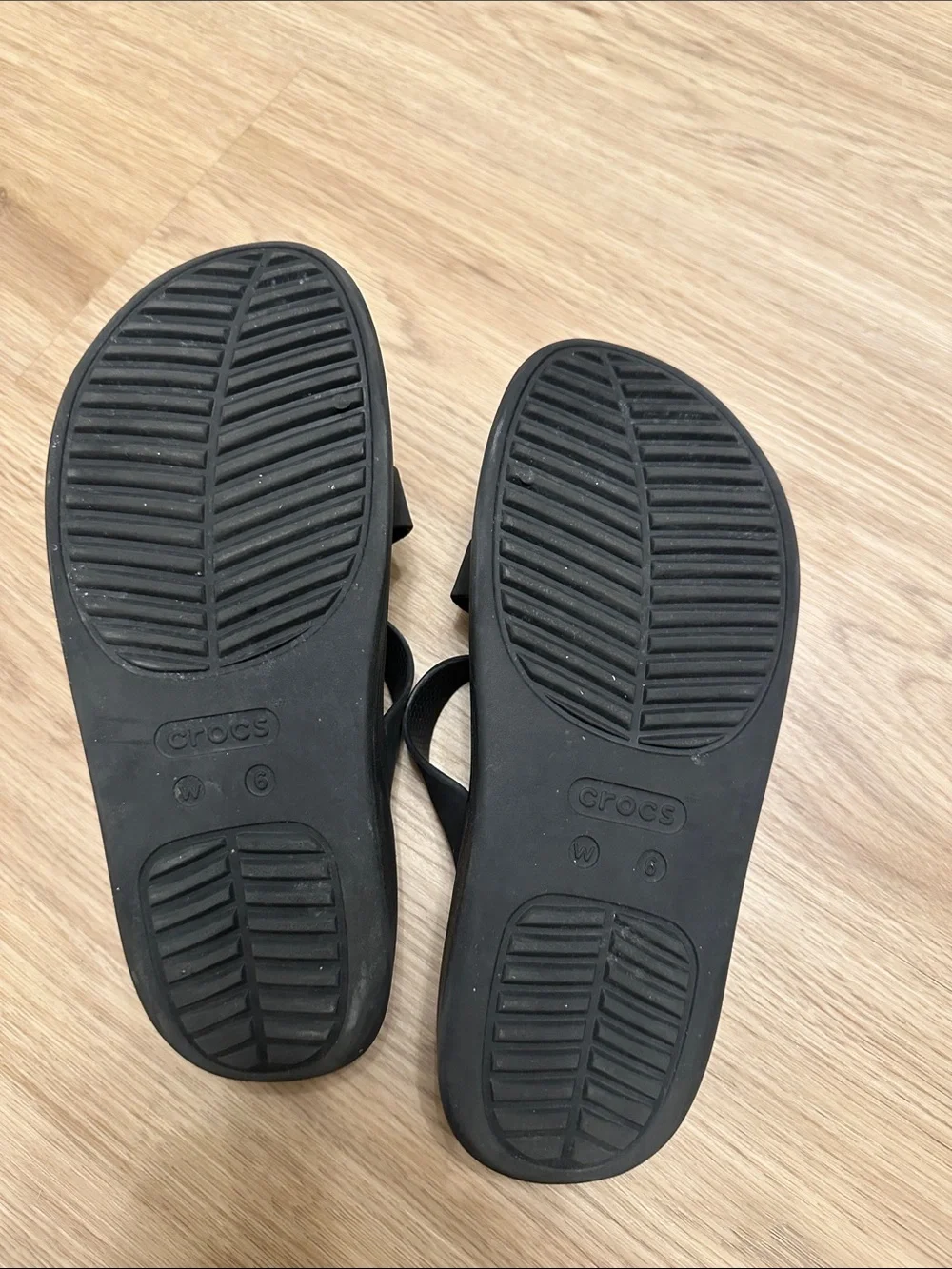 Crocs women’s Slide Sandals